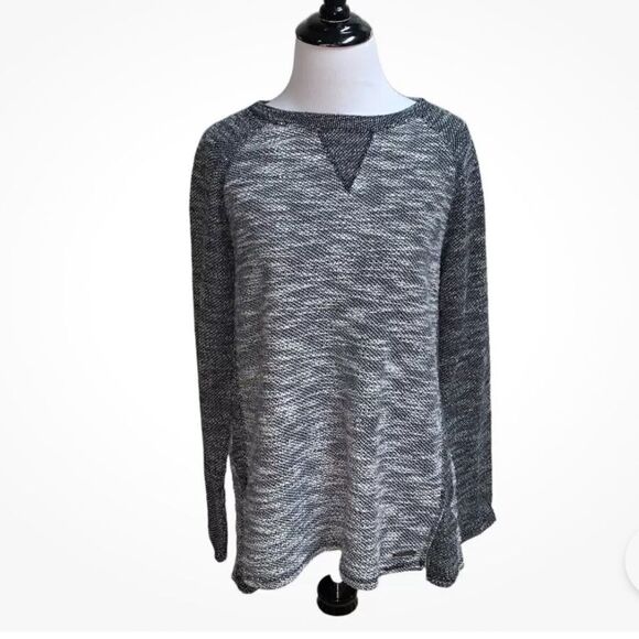 Calvin Klein Sweaters - Calvin Klein Performance Women's Knit Sweater Size Large Gray Side Slits